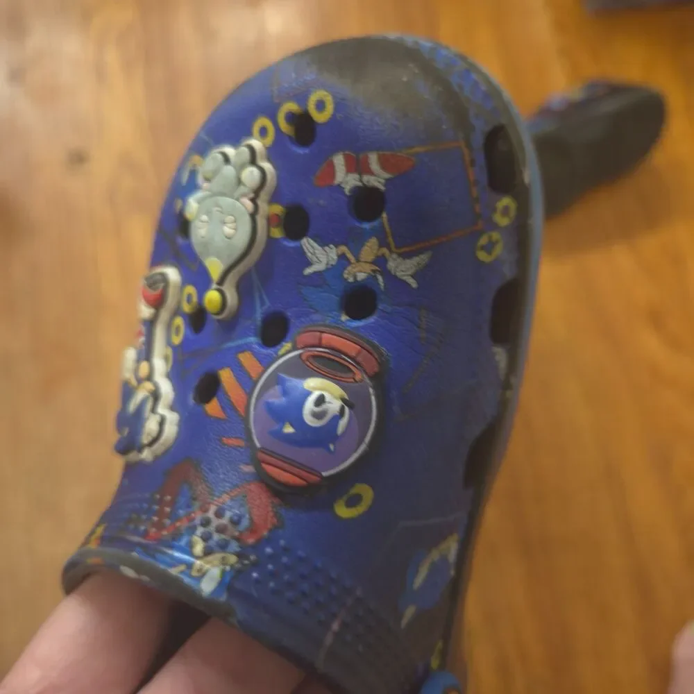 Crocs Sonic the Hedgehog Classic Clogs Kids C11 Blue Jibbitz Tails Sega
